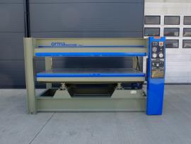 Dyhovací plošný lis ORMA 2500x1300mm vodné ohrievanie