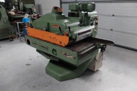Rozmietacia píla COSMEC 250 25KW