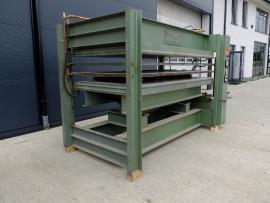 Dyhovací lis Colombo 2500x1300mm 3-plošný vodné ohrievanie
