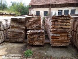 NABÍDKA POŘEZANÉHO DŘEVA - FOŠNY, PRKNA, HRANOLY - BOROVICE