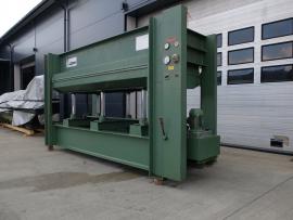 Dyhovací lis ITALPRESSE 3300x1300mm plošný vodné ohrievanie
