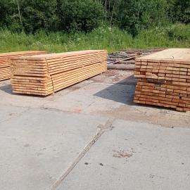 Rezivo cerveny smrek 52x130x5000