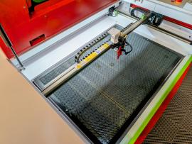 Veľký a silný 130W Co2 laser 1400x900mm, gravírka